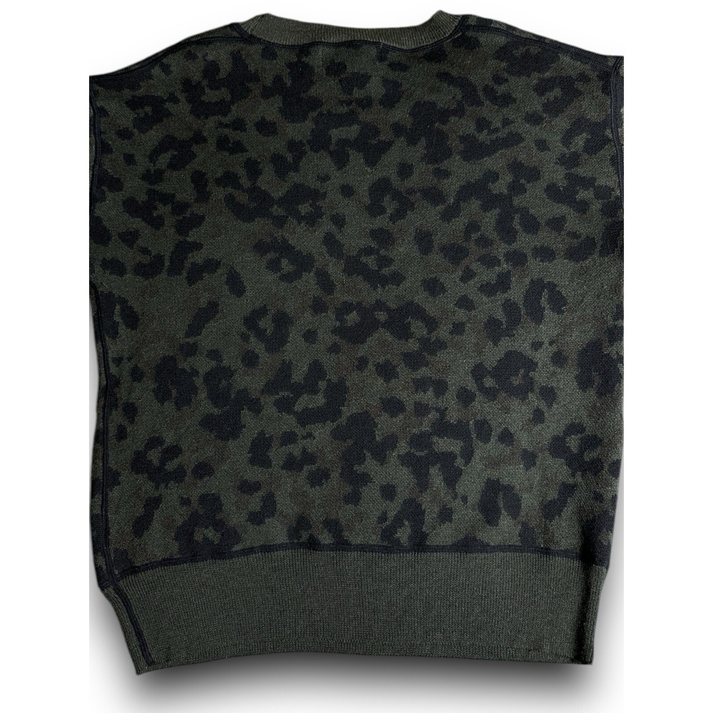 John + Jenn Womens Sweater Green Black Cheetah Print Knit Sz XS Oversized. Camo - Picture 10 of 12